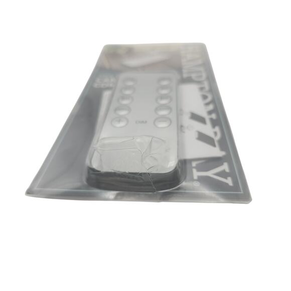 Hampton Bay Candle Remote Controller 1002 075 727 Timer Dimmer CR2025 New - Picture 7 of 7